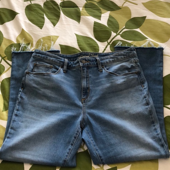 High Rise Jeans - Picture 6 of 6